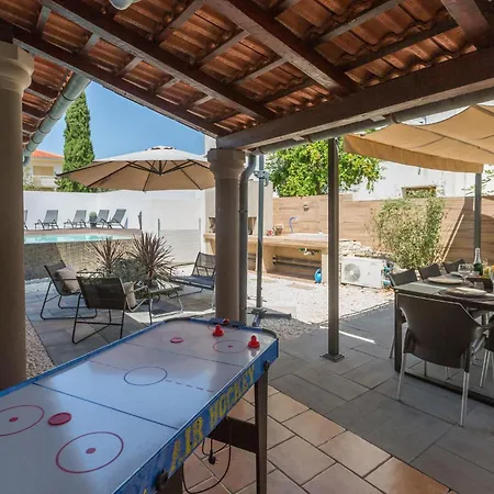 Stunning In With Wifi Apartment